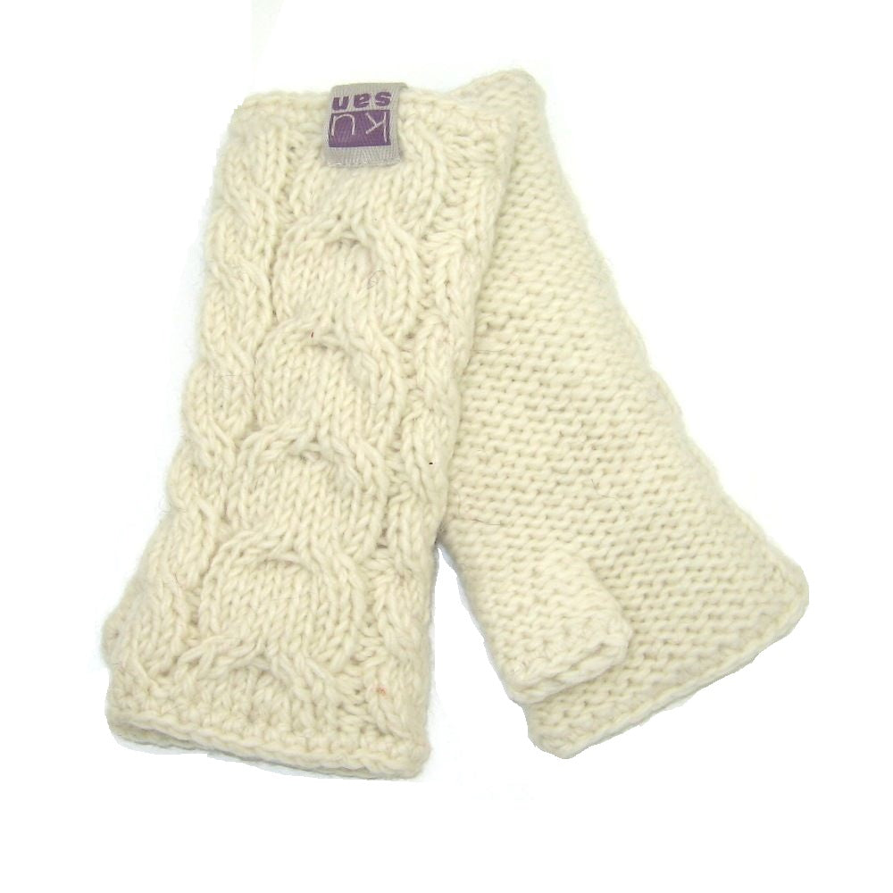 Kusan Cable Knit Wool Handwarmers White