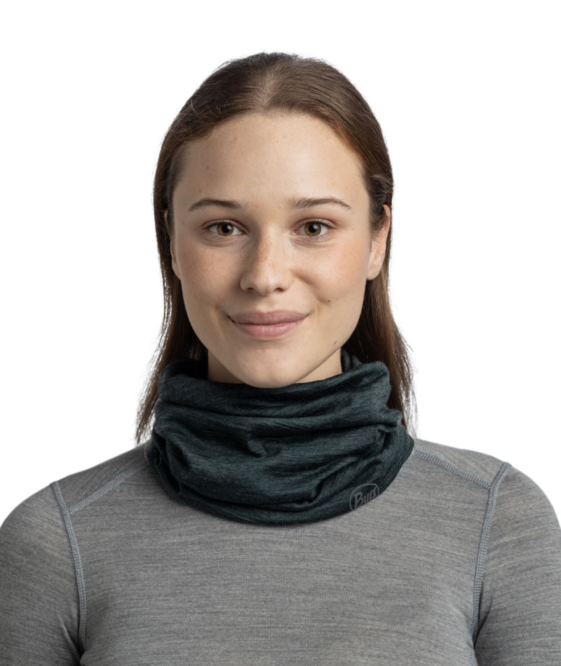 Buff Merino Lightweight Neckwear In Forest