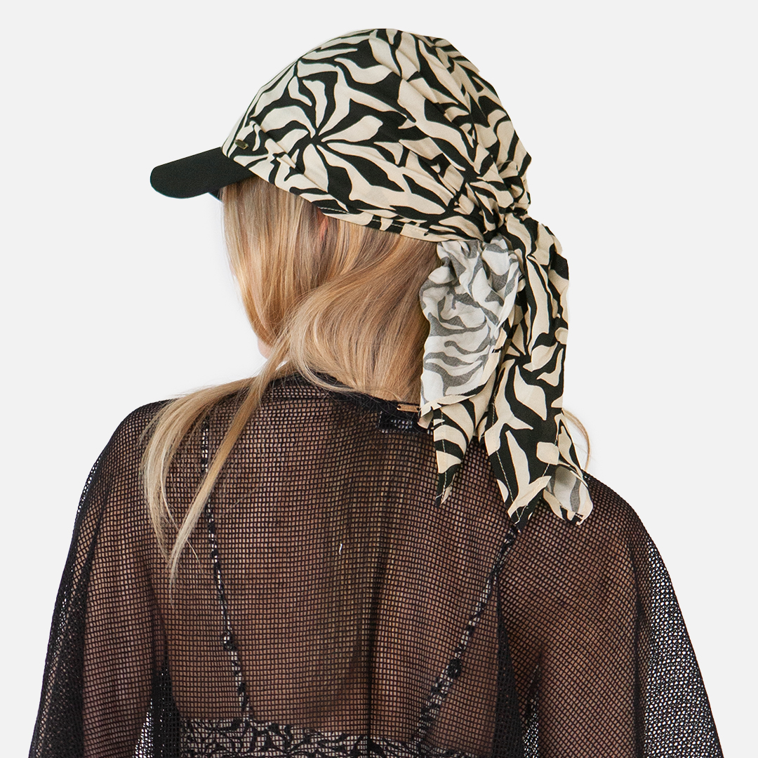 Barts Women's Solacer Sun Cap in Black