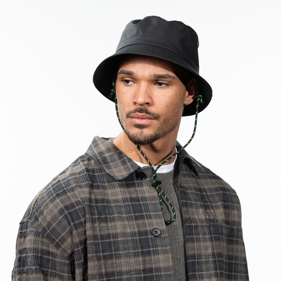 Barts Tharnel Bucket Hat in Black