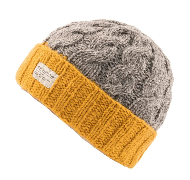 Kusan Cable Knit Turn-Up Beanie Hat Grey/Yellow