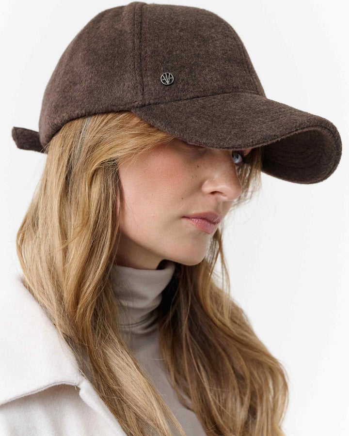 Loevenich Women's Fleece Adjustable Baseball Cap - Brown