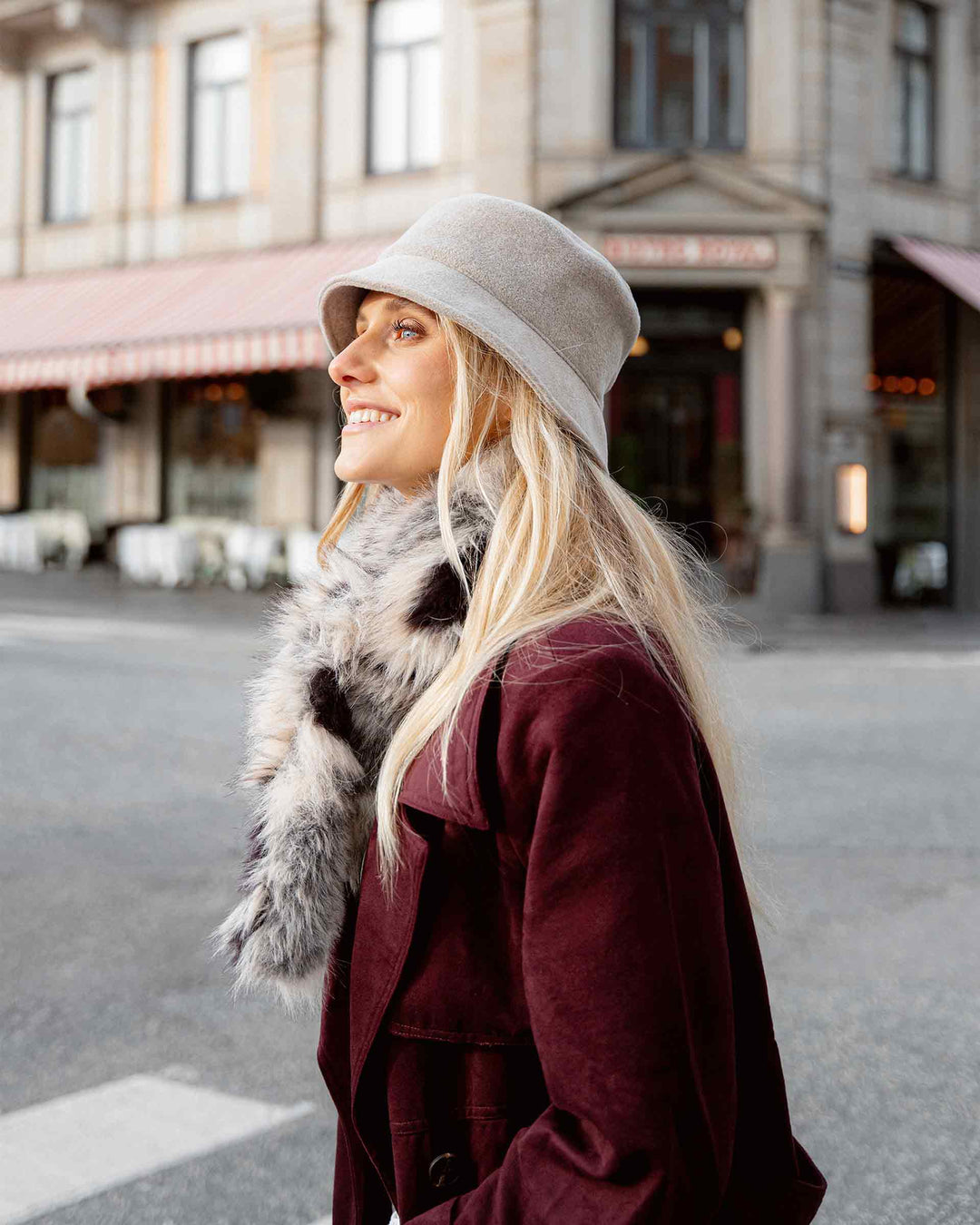 Loevenich Fleece Bucket Hat in Biscuit