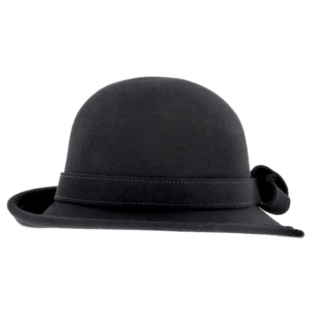 Ladies Curved Brim Cloche Hat in Black