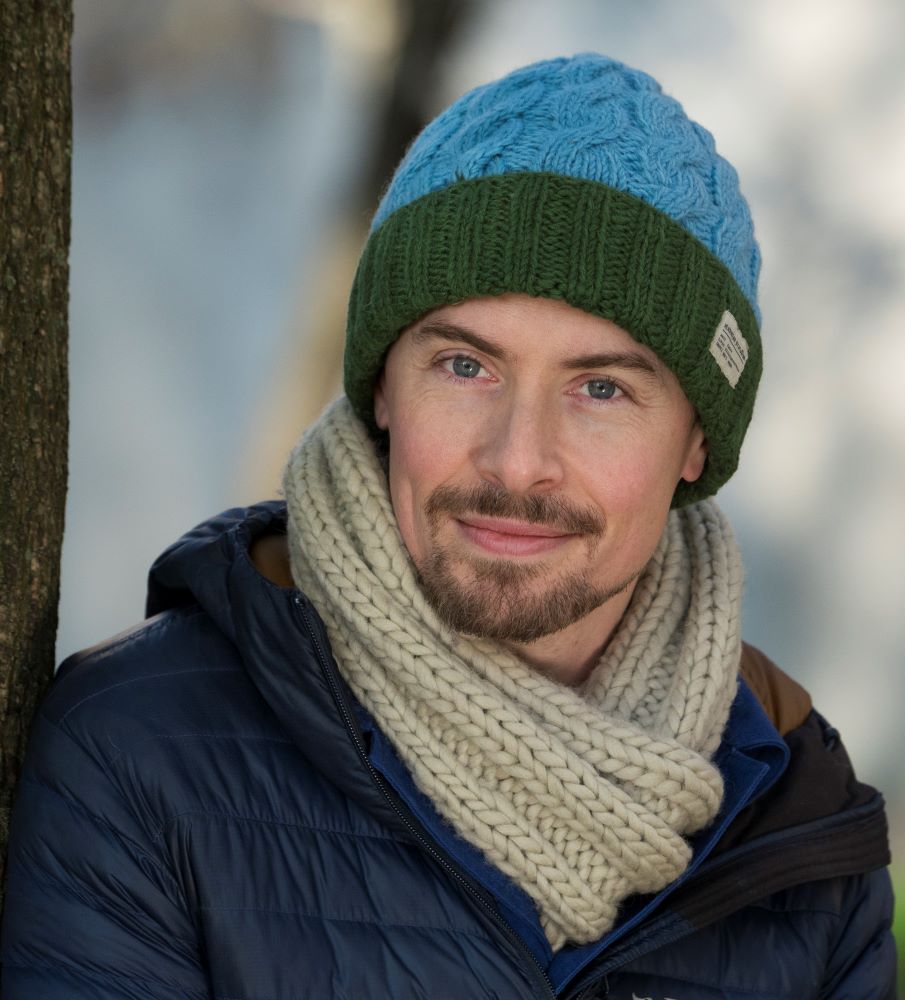 Kusan Cable Knit Turn-Up Beanie Hat Sky/Green