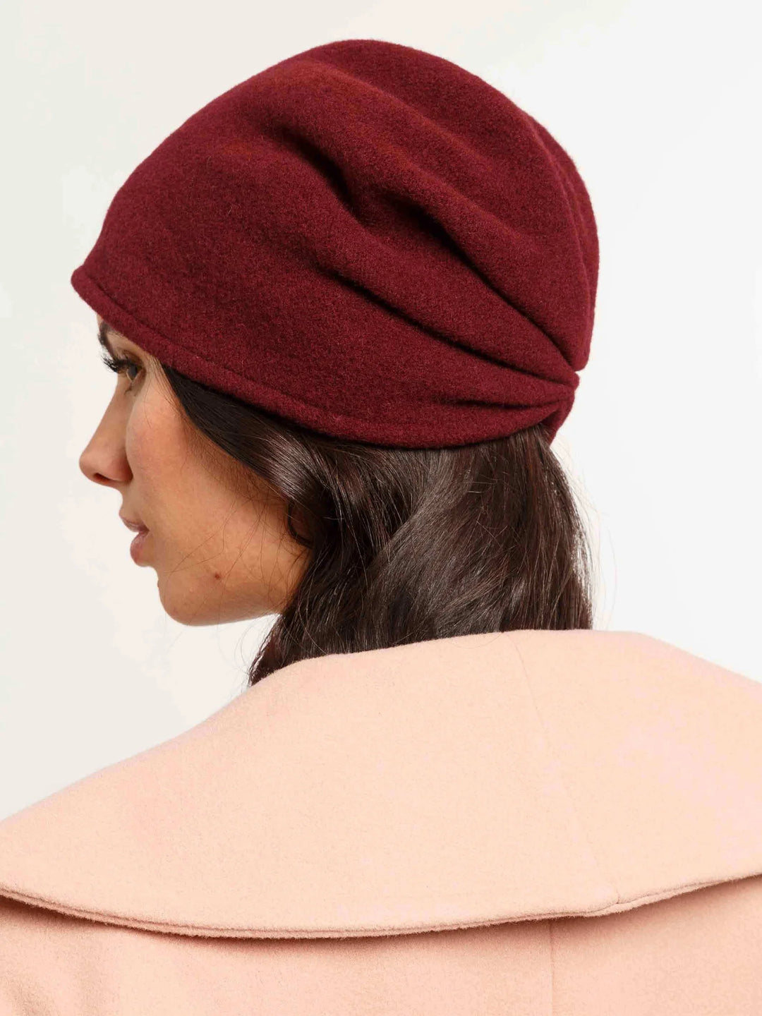 Loevenich Women's Wool Beanie With Gathered Back in Dark Denim