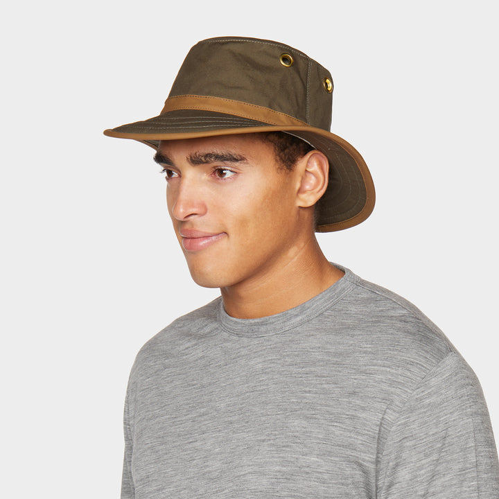 Tilley TWC7 Outback Waxed Cotton Hat (Green/Tan)